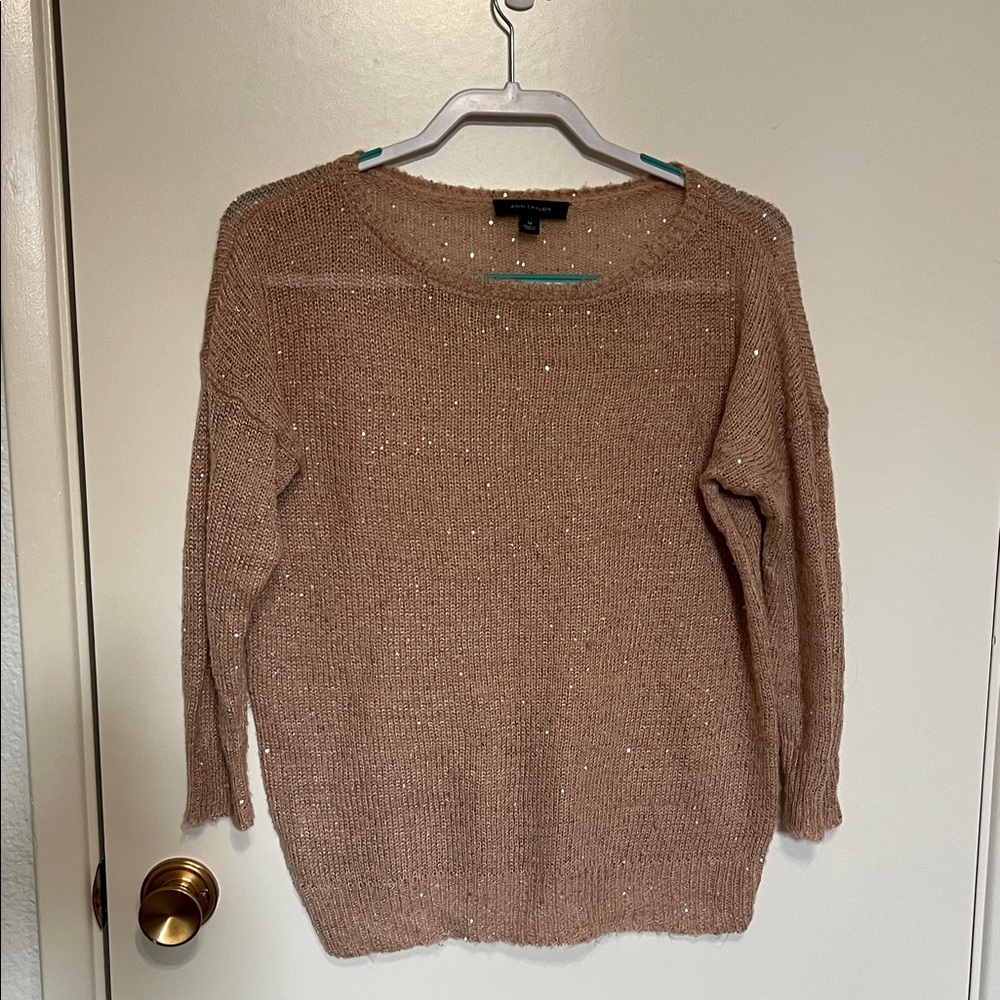 Elegant Sweater with Subtle Sparkle